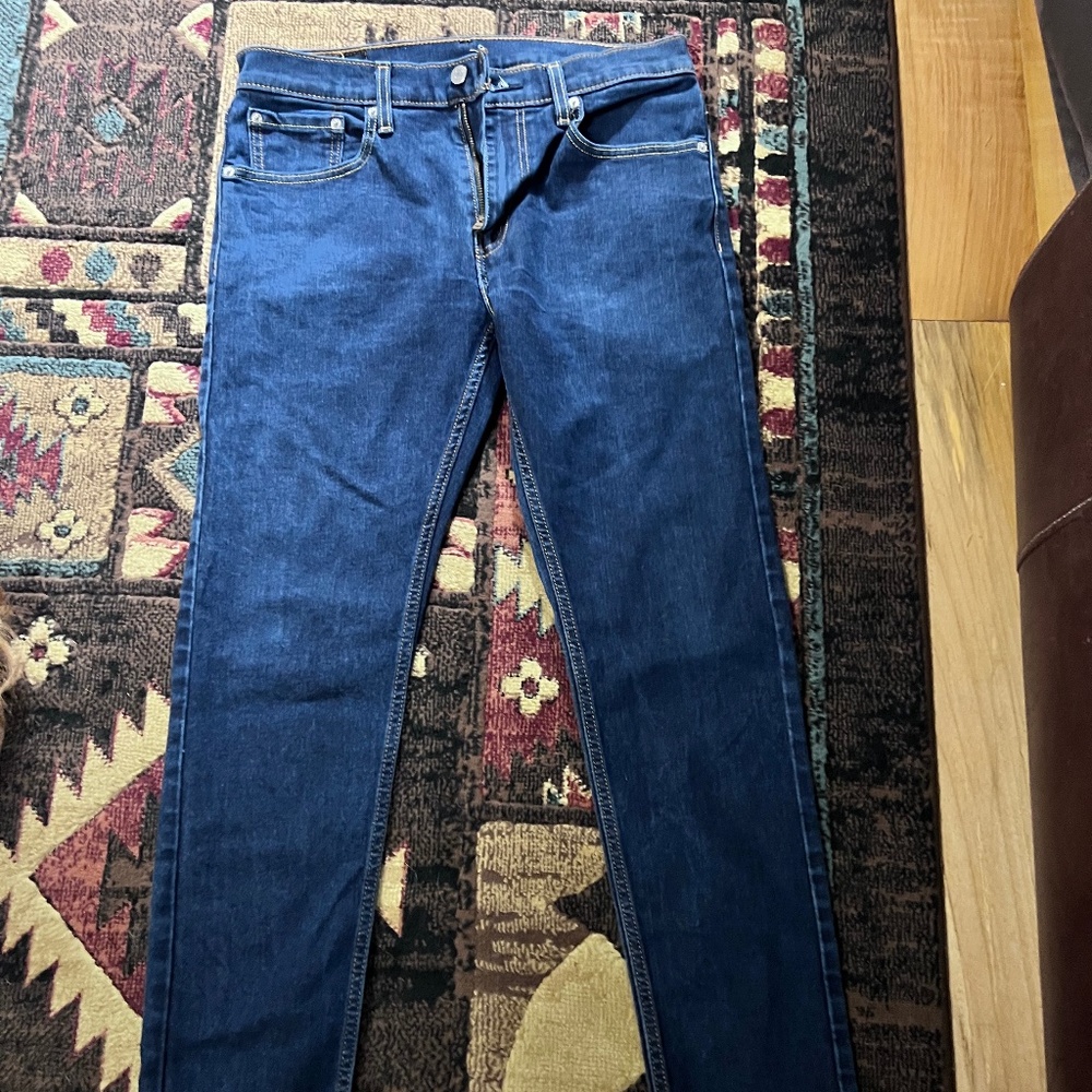 Levi’s 512- dark wash